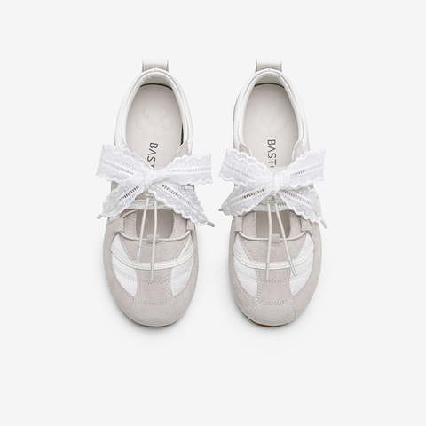 百思图2025秋新款商场同款猪芭蕾舞鞋时尚复古休闲女单鞋I7105CQ5