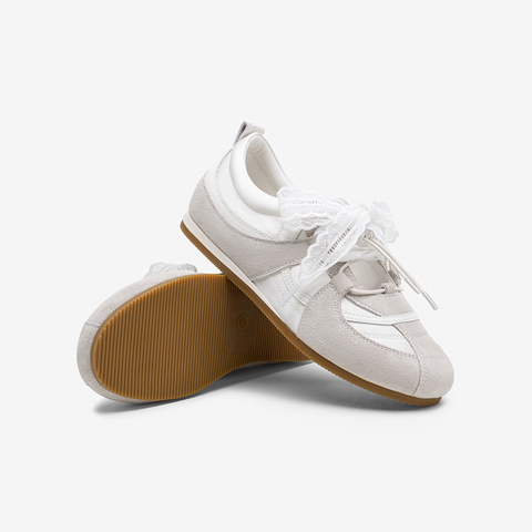 百思图2025秋新款商场同款猪芭蕾舞鞋时尚复古休闲女单鞋I7105CQ5