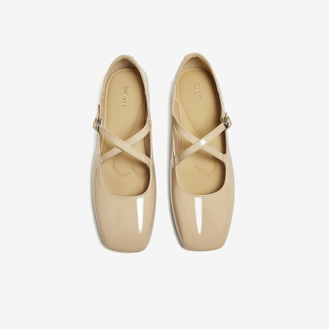 百思图2025秋季新款玛丽珍鞋时尚复古法式潮流女单鞋F3058CQ5