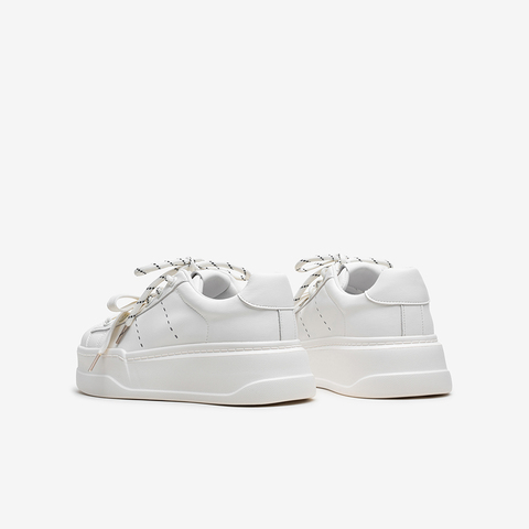 百思图2025秋季新款板鞋时尚户外街头运动厚底女休闲鞋CR502CM5