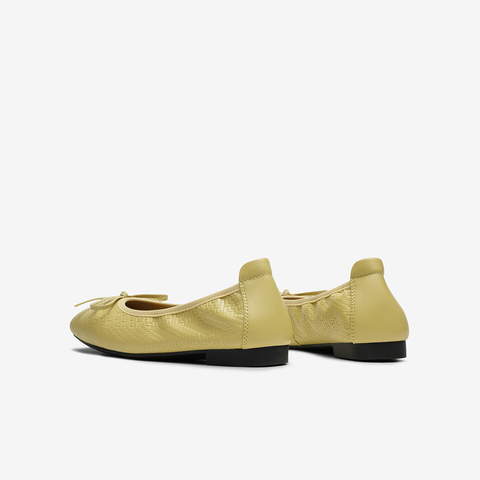 百思图2025秋季新款商场同款浅口单鞋时尚简约女通勤鞋E5231CQ5