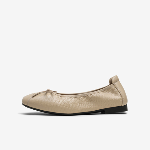 百思图2025秋季新款商场同款浅口单鞋时尚简约女通勤鞋E5231CQ5