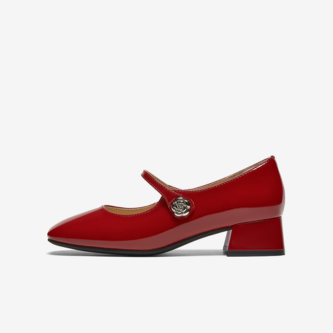 百思图2025秋季新款玛丽珍鞋时尚法式复古浅口女单鞋C5722CQ5