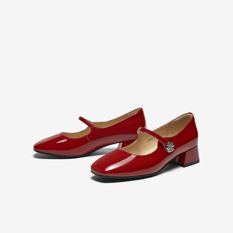 百思图2025秋季新款玛丽珍鞋时尚法式复古浅口女单鞋C5722CQ5