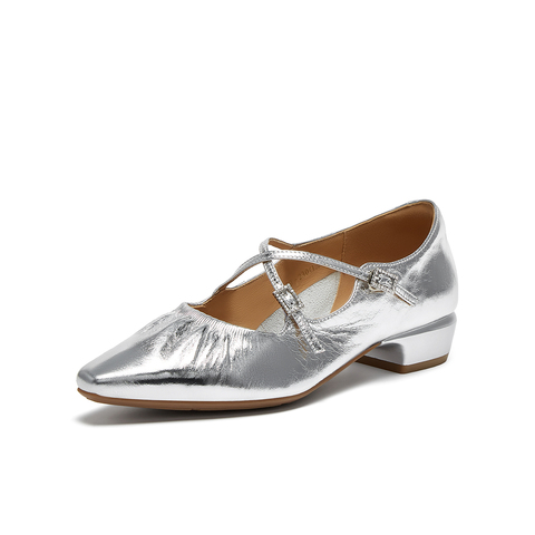 百思图2025秋季新款玛丽珍鞋时尚复古法式尖头女单鞋BN130CQ5