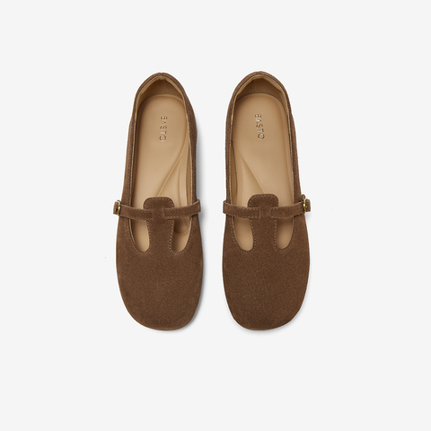 百思图2025秋季新款玛丽珍鞋简约复古浅口粗跟女单鞋B9929CQ5