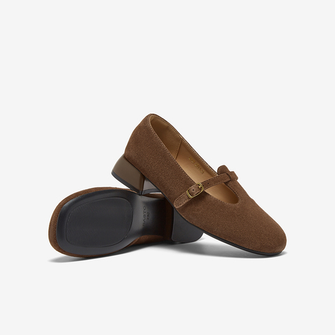 百思图2025秋季新款玛丽珍鞋简约复古浅口粗跟女单鞋B9929CQ5