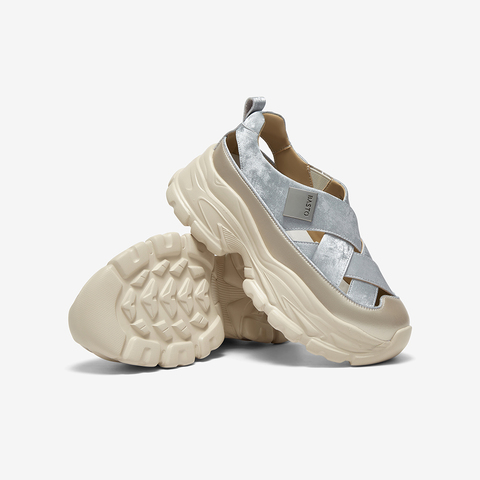 百思图2025夏季新款老爹运动凉时尚潮流户外后空女凉鞋D3526BH5