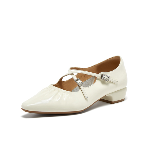百思图2025秋季新款玛丽珍鞋时尚复古法式尖头女单鞋BN130CQ5