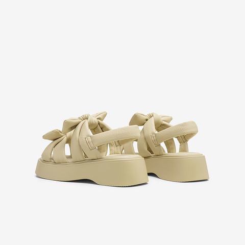 百思图2025夏季新款商场同款休闲凉鞋时尚户外运动女凉鞋CM152BL5