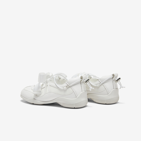 百思图2025秋季新款时尚潮流休闲芭蕾舞鞋厚底女单鞋E5106CM5