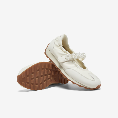 百思图2025秋季新款芭蕾舞德训鞋时尚潮流复古休闲女单鞋A1089CQ5