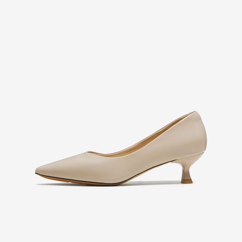 百思图2025秋季新款浅口单鞋时尚简约通勤细跟尖头女鞋K2562CQ5