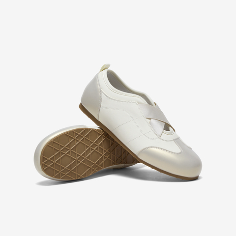 百思图2025夏季新款芭蕾舞德训鞋时尚潮流女休闲鞋D3620BA5