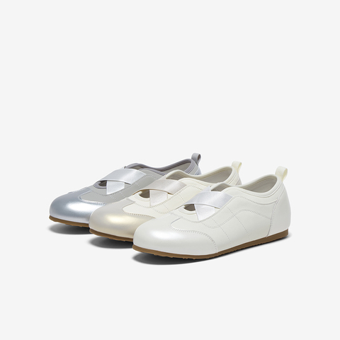 百思图2025夏季新款芭蕾舞德训鞋时尚潮流女休闲鞋D3620BA5