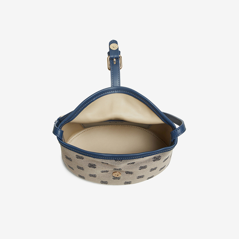 百思图2025秋季新款商场同款腋下包时尚复古斜挎包女TY038CX5