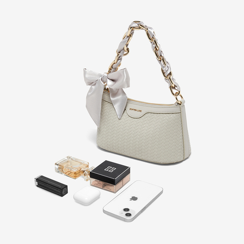 百思图2025秋季新腋下包时尚潮流街头单肩斜挎包女J5058CX5