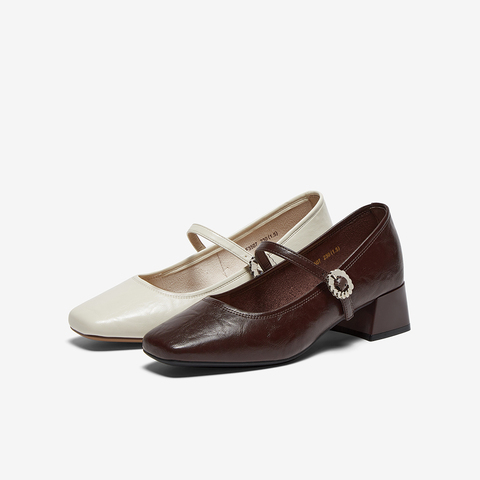 百思图2025秋季新款玛丽珍鞋时尚法式方头粗跟女单鞋F3507CQ5