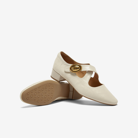 百思图2025秋季新款玛丽珍鞋时尚复古通勤粗跟女单鞋BN185CQ5