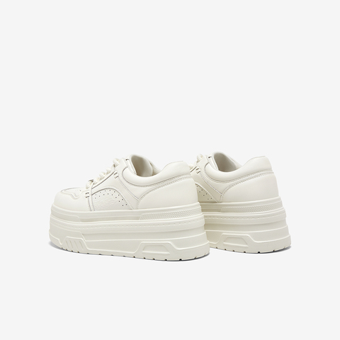 百思图2025秋季新款商场同款板鞋时尚户外运动女休闲鞋CV185CM5