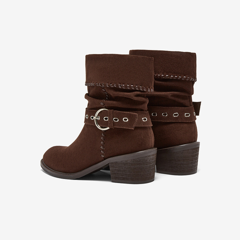 百思图2025冬季新款西部靴时尚潮流堆堆靴粗跟尖头女中靴B2732DZ5