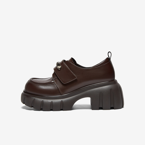 百思图2025秋季新款商场同款牛津鞋时尚学院风女单鞋CV178CM5