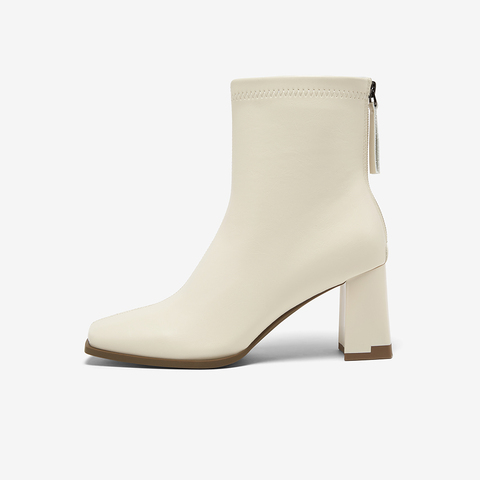 百思图2025冬季新款商场同款时装靴时尚方头粗跟女中靴B2812DZ5