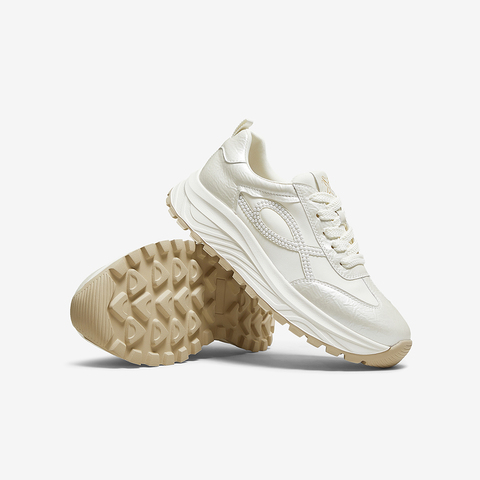 百思图2025秋季新款阿甘鞋时尚复古潮流运动女休闲鞋VLHC5CM5