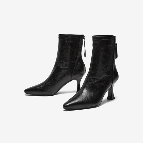 百思图2025冬季新款时装靴简约潮流细高跟尖头女短靴F5303DZ5