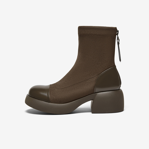 百思图2025冬季新款商场同款时装靴时尚通勤粗跟女中靴O3982DZ5