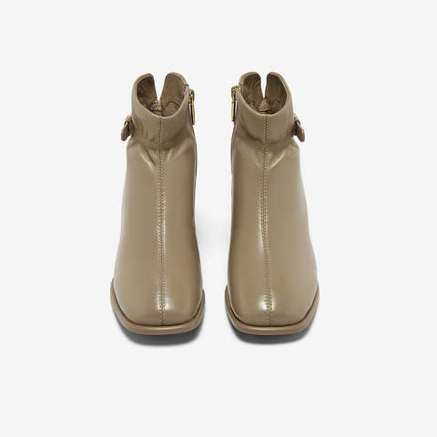 百思图2025冬季新款商场同款时装靴时尚简约通勤女短靴K5618DD5