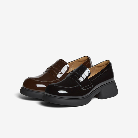 百思图2025秋季新款商场同款乐福鞋复古学院风女单鞋UTS01CA5