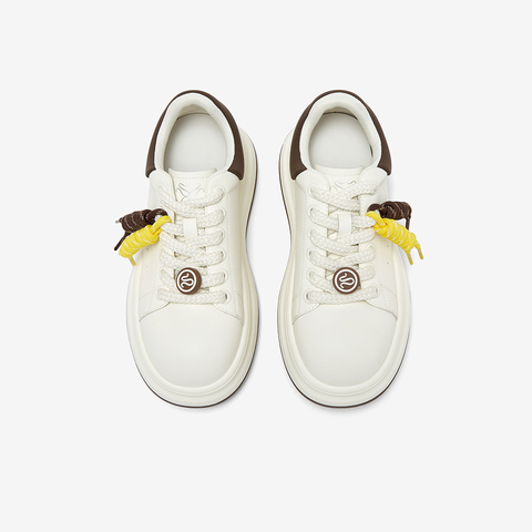 百思图2025秋季新款商场同款板鞋时尚街头运动女休闲鞋D3385CM5