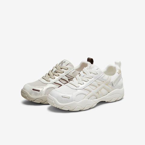 百思图2025秋季新款德训鞋时尚复古户外运动女休闲鞋D3383CM5