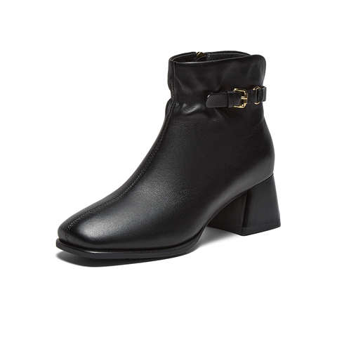 百思图2025冬季新款商场同款时装靴时尚简约通勤女短靴K5618DD5