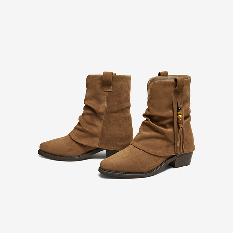 百思图2025冬季新款西部堆堆靴时尚潮流复古粗跟女中靴BP073DZ5