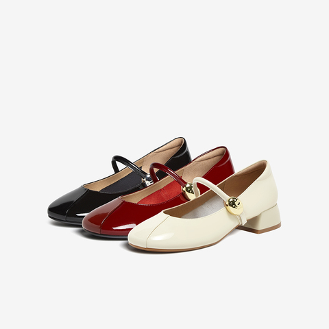 百思图2025秋季新款玛丽珍鞋时尚简约学院风女单鞋RD21RCQ5