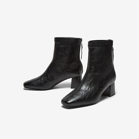 百思图2025冬季新款商场同款时装靴时尚潮流方头女短靴F5011DD5