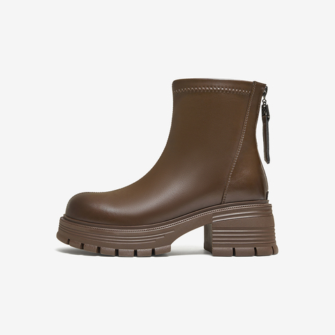 百思图2025冬季新款时装靴简约通勤粗跟女短靴BV316DD5