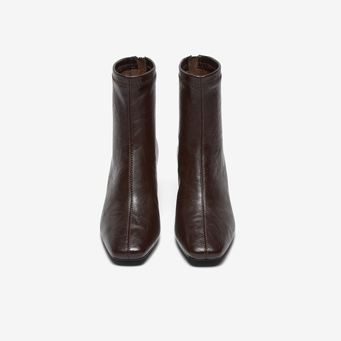 百思图2025冬季新款商场同款时装靴时尚潮流方头女短靴F5011DD5