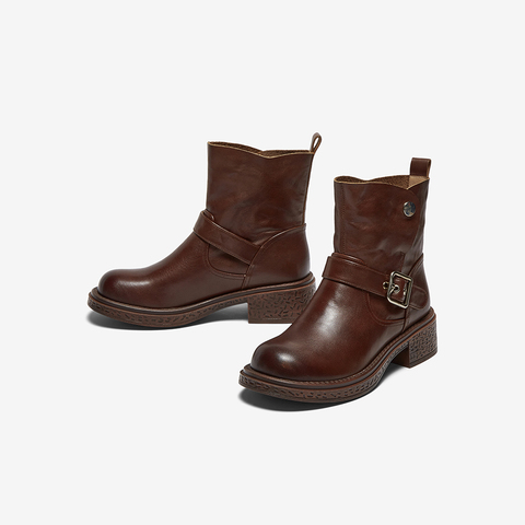 百思图2025冬季新款商场同款休闲靴简约通勤粗跟女短靴W1120DD5