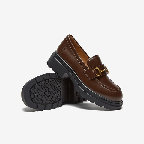 百思图2025秋季新款乐福鞋时尚复古通勤学院风女单鞋TFW04CA5