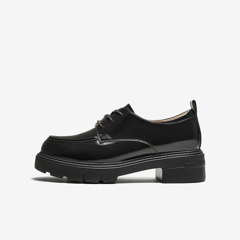 百思图2025秋季新款牛津鞋时尚潮流学院风粗跟女单鞋UUJ03CM5