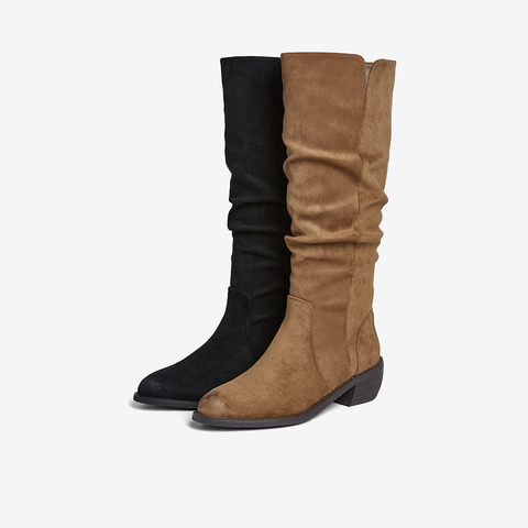 百思图2025冬季新款堆堆靴时尚潮流街头粗跟女长靴B2772DG5