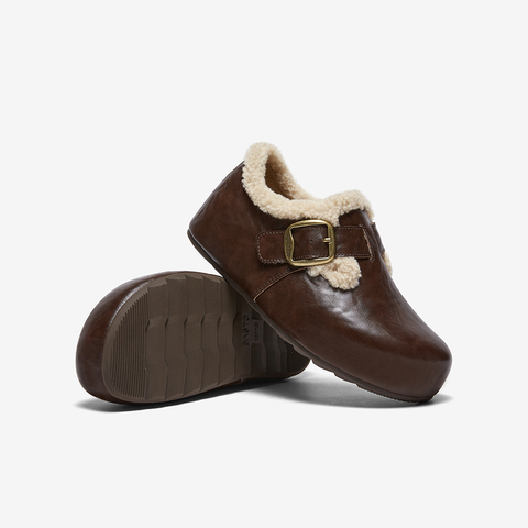 百思图2025冬季新款勃肯鞋时尚潮流复古加绒保暖女单鞋B3047DM5