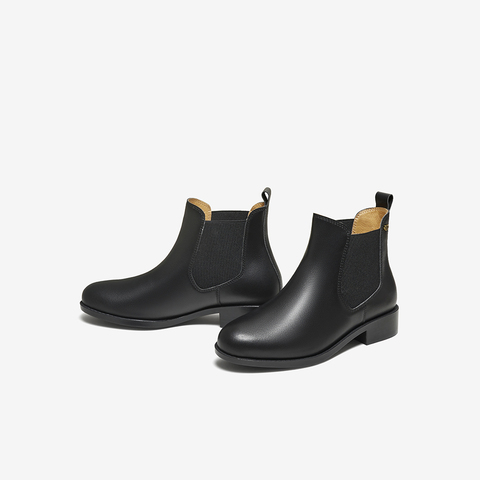 百思图2025冬季新款切尔西靴时尚简约潮流通勤女短靴C3752DD5