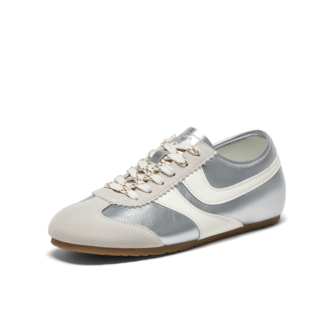 百思图2025秋季新款德训鞋时尚复古街头潮流女休闲鞋M8013CM5