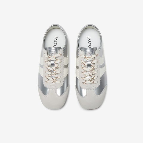 百思图2025秋季新款德训鞋时尚复古街头潮流女休闲鞋M8013CM5