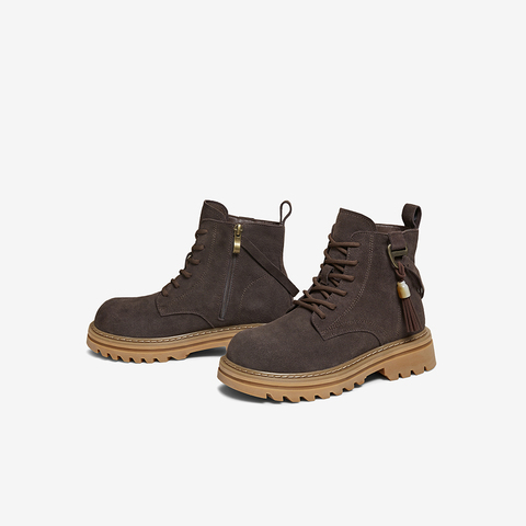 百思图2025冬季新款商场同款马丁靴时髦复古工装女短靴V1191DD5