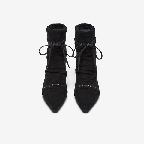 百思图2025冬季新款堆堆靴时尚潮流街头尖头女中靴W0871DZ5